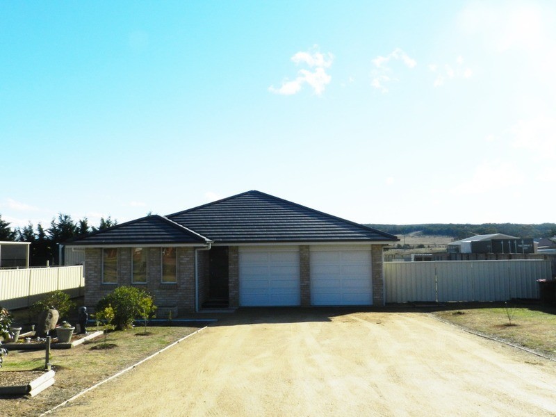 24 Stoney Creek Road, Marulan NSW 2579