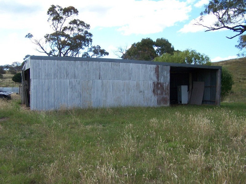 “Willowvale” Mullins Creek  Road, Breadalbane NSW 2581