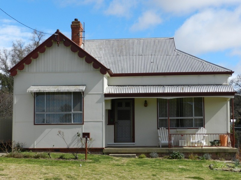 12 Francis  Street, Goulburn NSW 2580