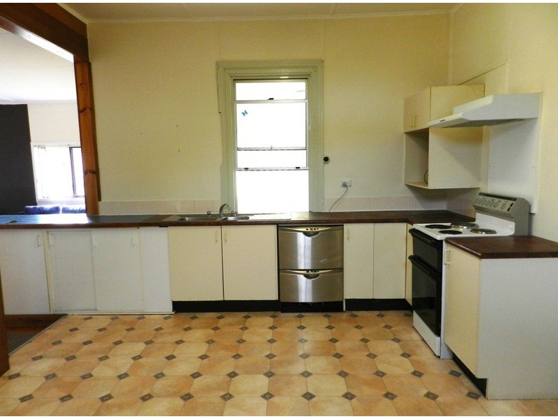 12 Francis  Street, Goulburn NSW 2580