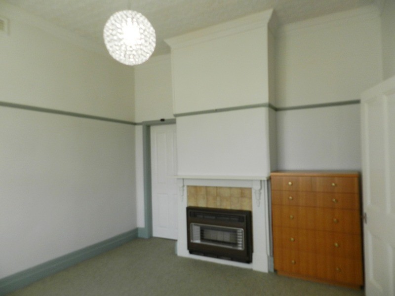 12 Francis  Street, Goulburn NSW 2580