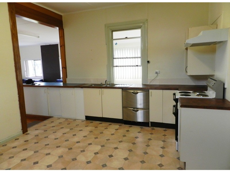 12 Francis  Street, Goulburn NSW 2580