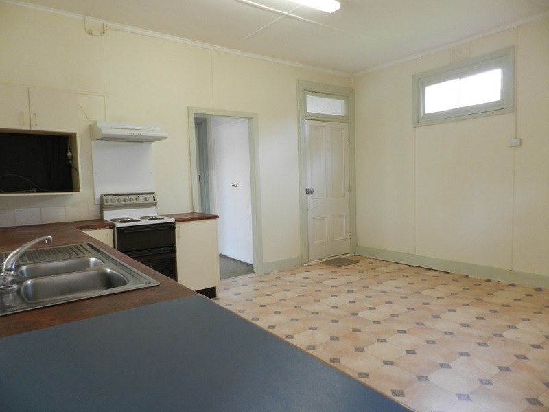 12 Francis  Street, Goulburn NSW 2580
