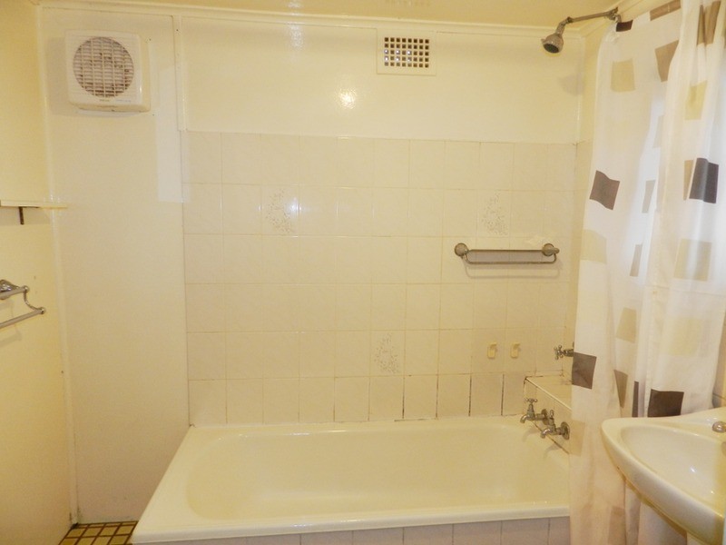 12 Francis  Street, Goulburn NSW 2580