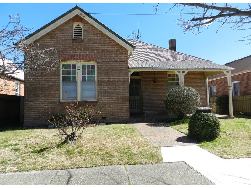 12 Park  Street, Goulburn NSW 2580