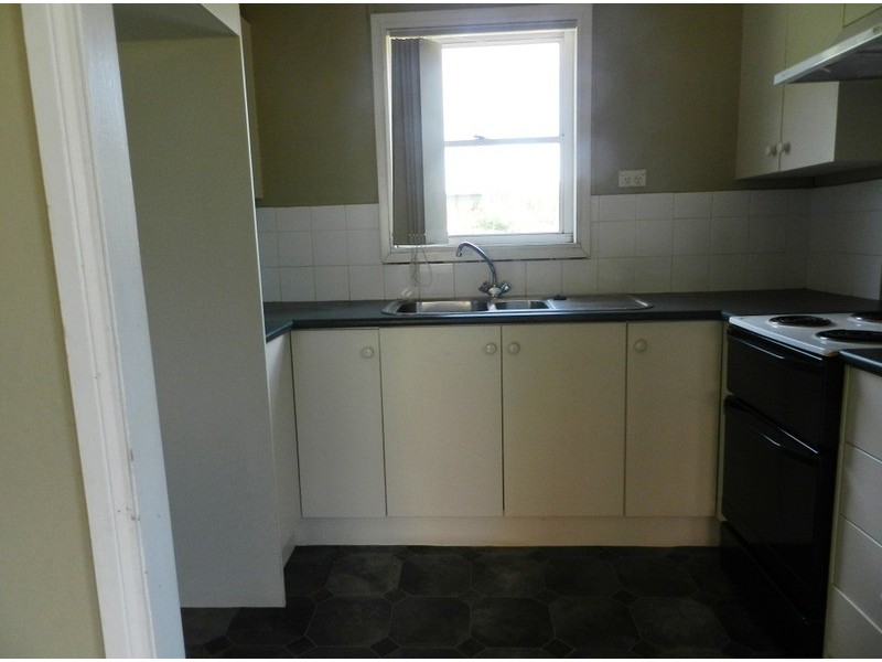 11 Roslyn  Street, Crookwell NSW 2583