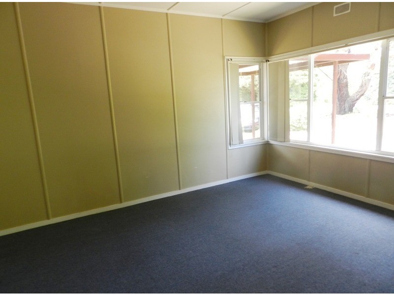 11 Roslyn  Street, Crookwell NSW 2583