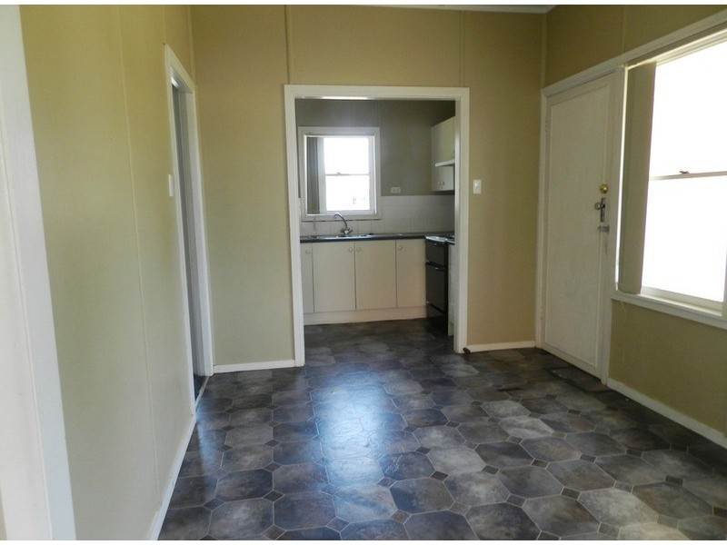 11 Roslyn  Street, Crookwell NSW 2583