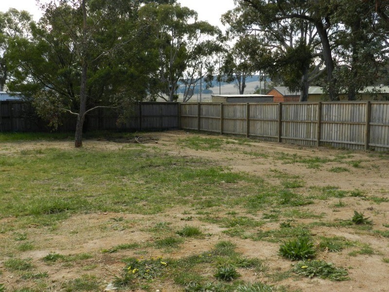 33 Eliza Power Drive, Marulan NSW 2579