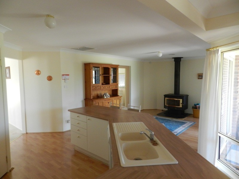 37 Chantilly  Court, Goulburn NSW 2580