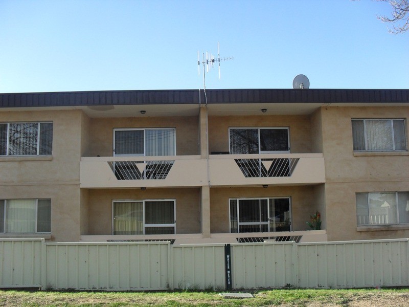 4/2 Albion Street, Goulburn NSW 2580