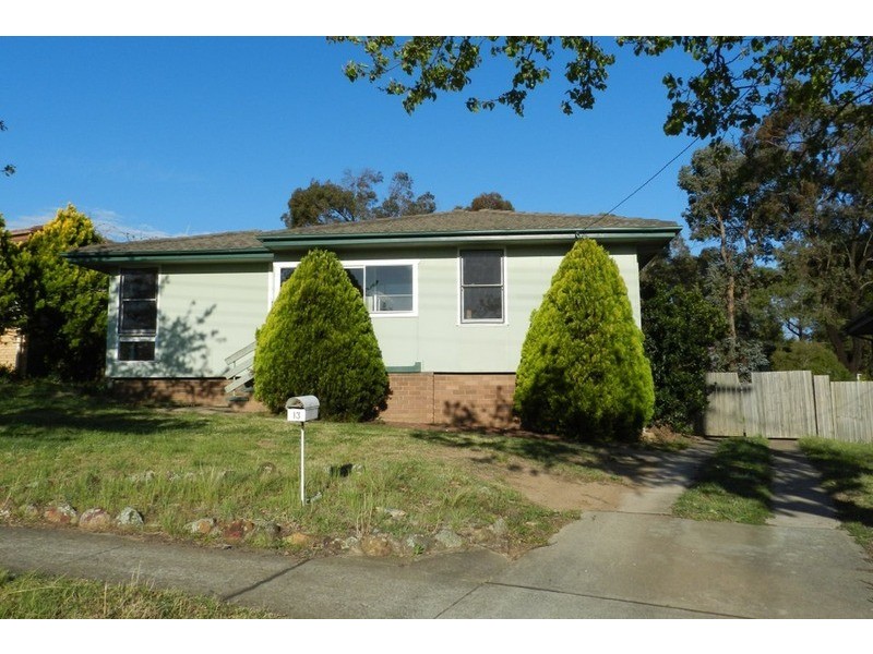 13 Caoura  Crescent, Goulburn NSW 2580