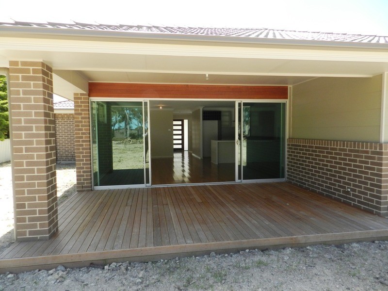 12 Collins Street, Marulan NSW 2579