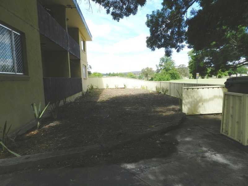 4/10 Albion Street, Goulburn NSW 2580