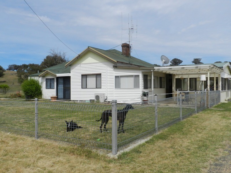 38 Lachlan Street, Bigga NSW 2583