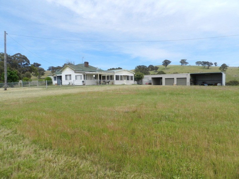 38 Lachlan Street, Bigga NSW 2583