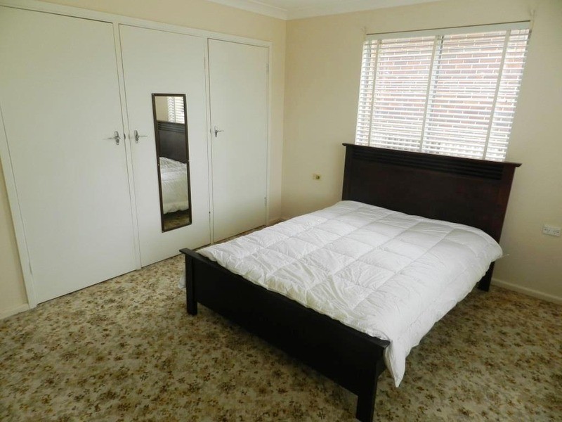 11 Robertson  Street, Crookwell NSW 2583