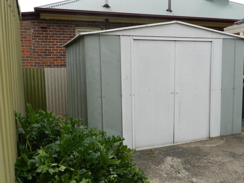 11 Robertson  Street, Crookwell NSW 2583