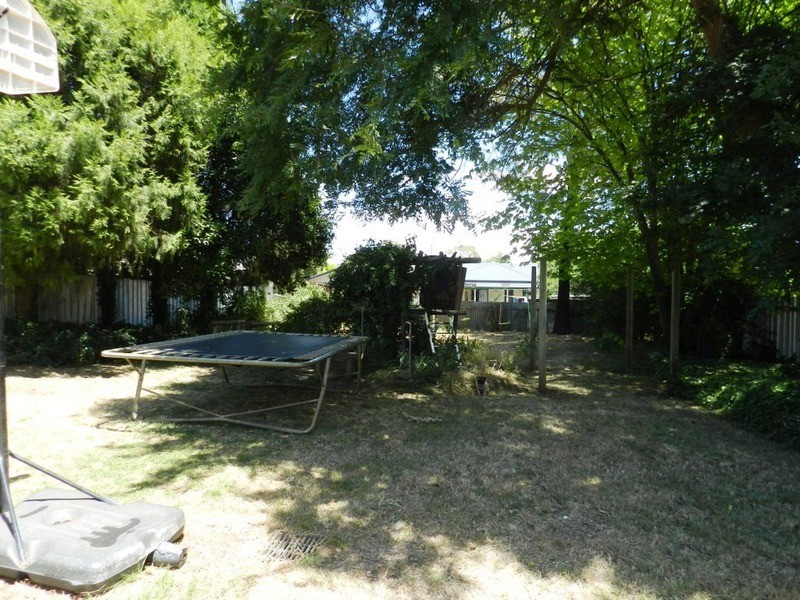 8 Emma Street, Goulburn NSW 2580