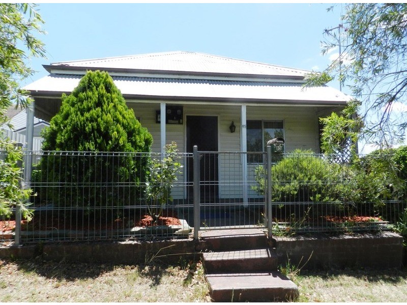 85 Addison  Street, Goulburn NSW 2580