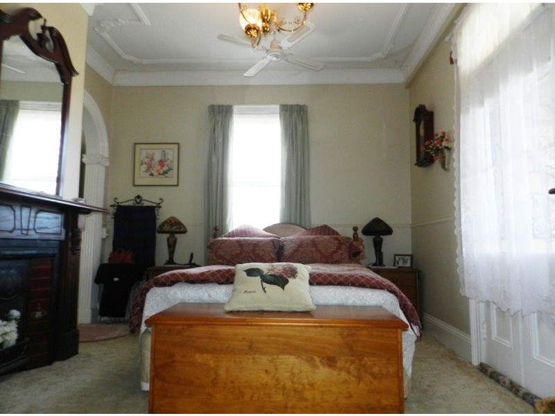 5 William Street, Goulburn NSW 2580