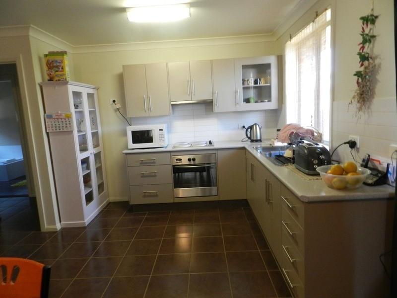 1/2 Holborrow Street, Crookwell NSW 2583