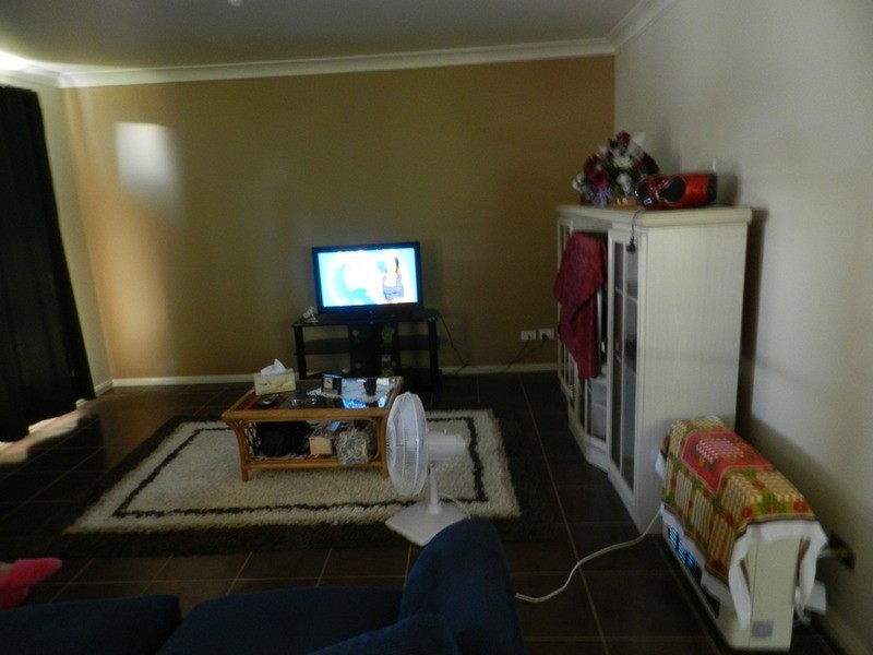 1/2 Holborrow Street, Crookwell NSW 2583