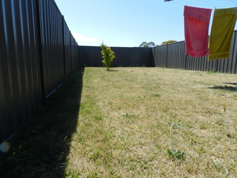 1/2 Holborrow Street, Crookwell NSW 2583