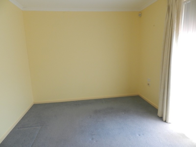 1/12. Major Drive, Goulburn NSW 2580