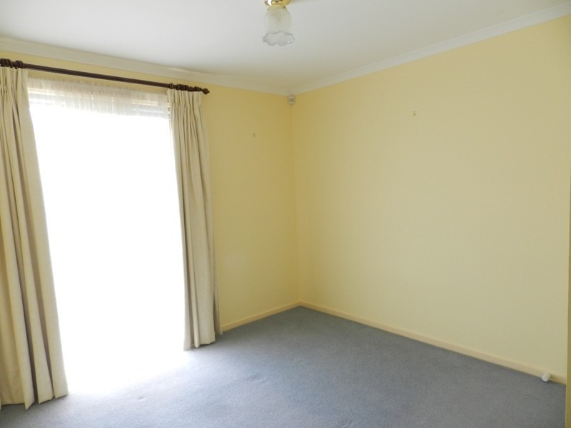 1/12. Major Drive, Goulburn NSW 2580
