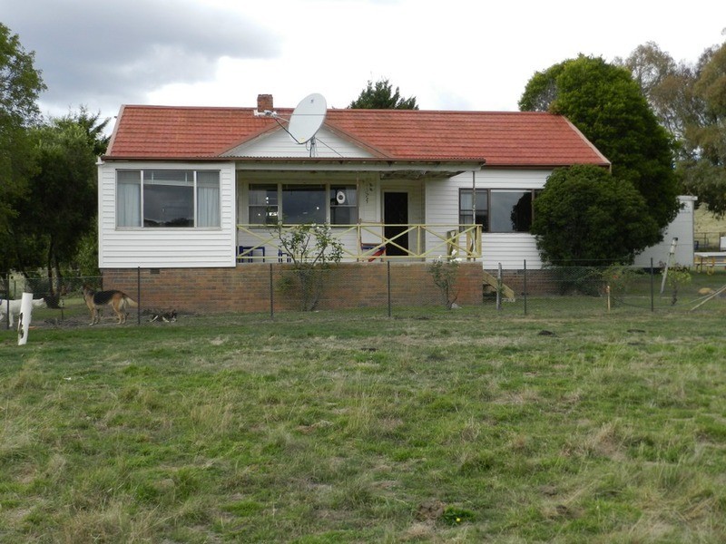 “Burwood Cottage” Crooked Corner, Binda NSW 2583