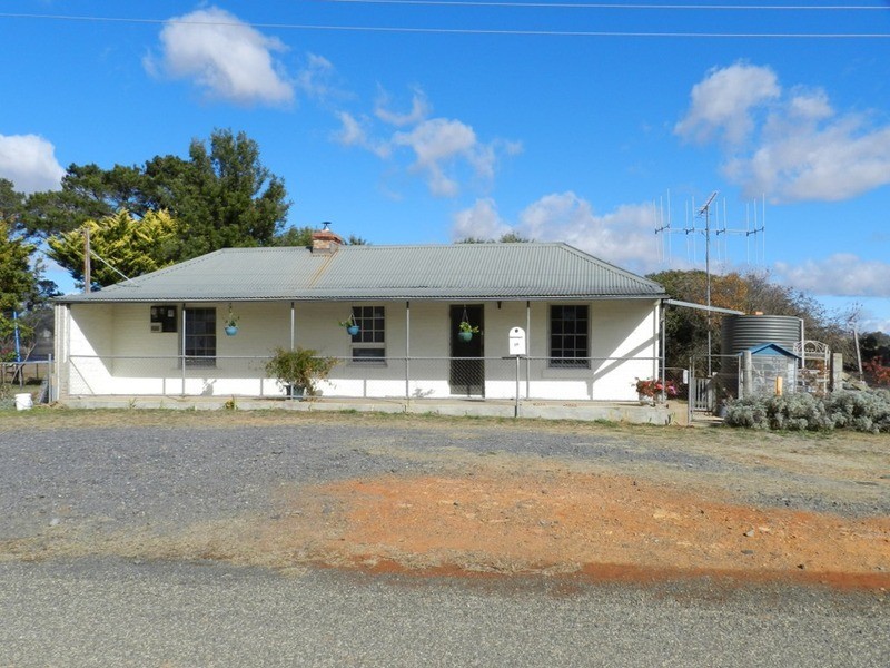 18 Cooper  Street, Gunning NSW 2581