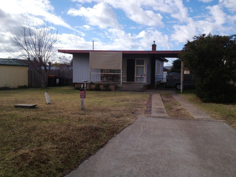 19 Gerathy Street, Goulburn NSW 2580