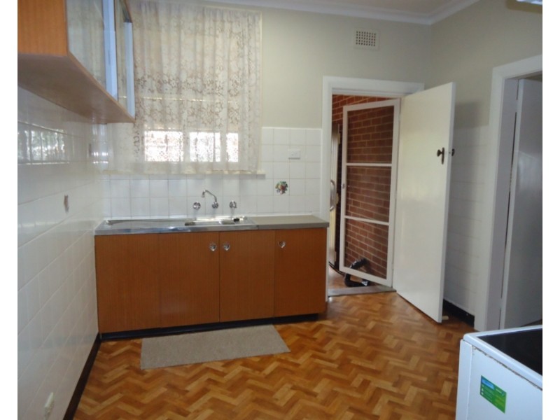 142 Nicholson Street, Goulburn NSW 2580