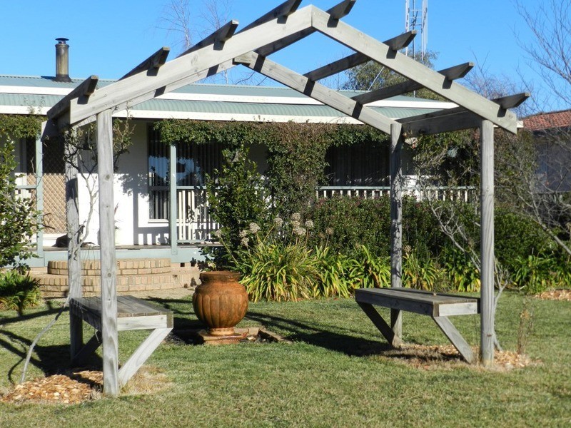 79 Wade Street, Crookwell NSW 2583