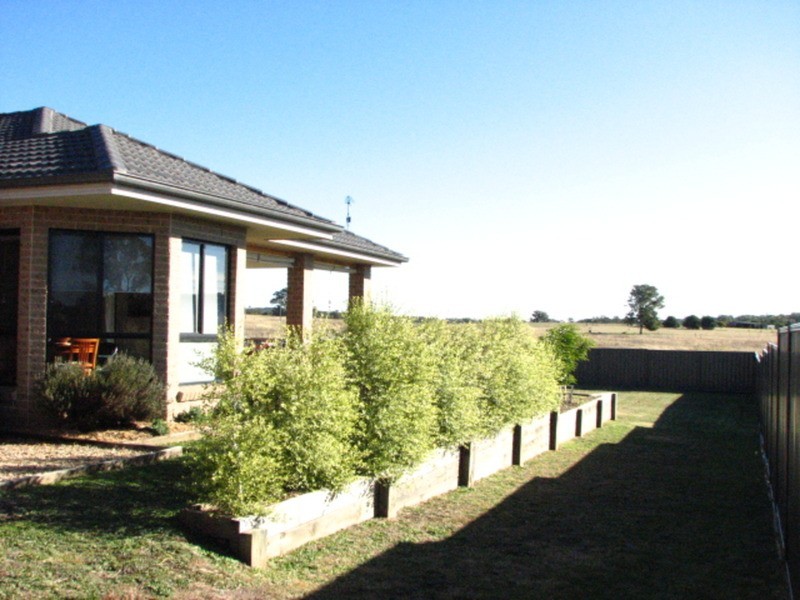 12 Stoney Creek Road, Marulan NSW 2579
