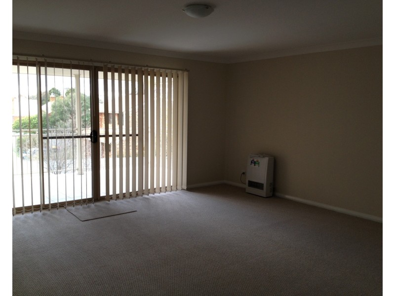 37 Addison Street, Goulburn NSW 2580