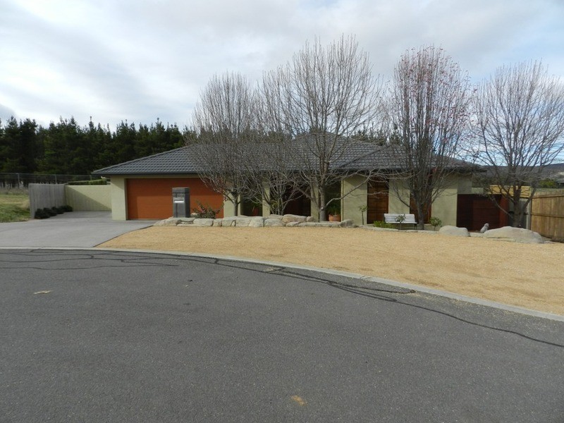 11 Clancy  Place, Goulburn NSW 2580