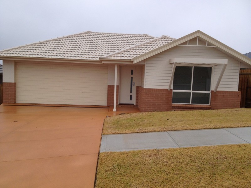 17 Fitzpatrick Street, Goulburn NSW 2580
