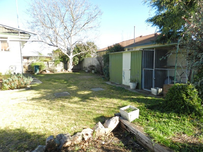 25a Buffalo Crescent, Goulburn NSW 2580