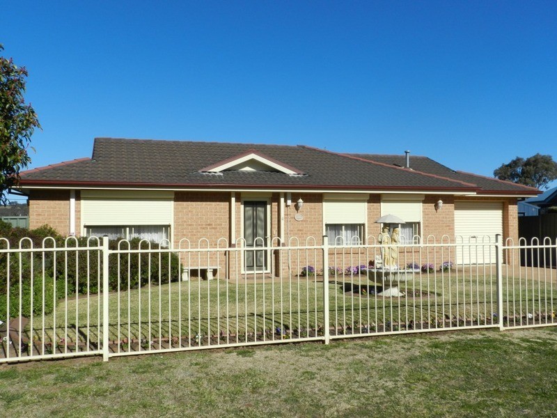 4 Amber Court, Goulburn NSW 2580