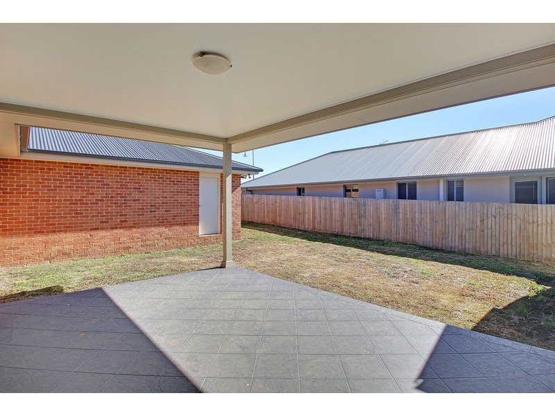 37 McGuire Drive, Goulburn NSW 2580