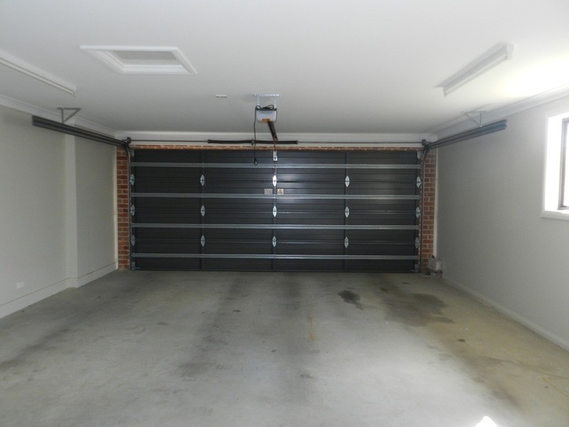 37 McGuire Drive, Goulburn NSW 2580