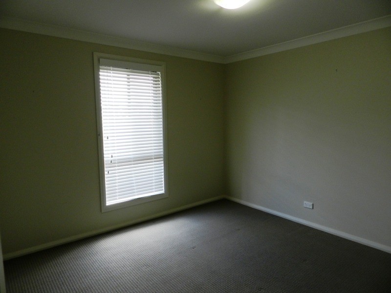 37 McGuire Drive, Goulburn NSW 2580