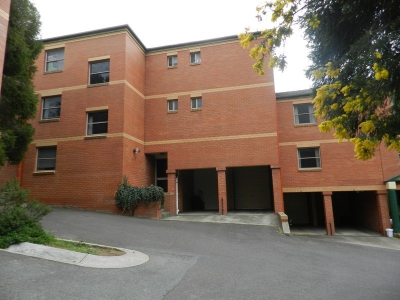 2/33 Ottiwell Street, Goulburn NSW 2580