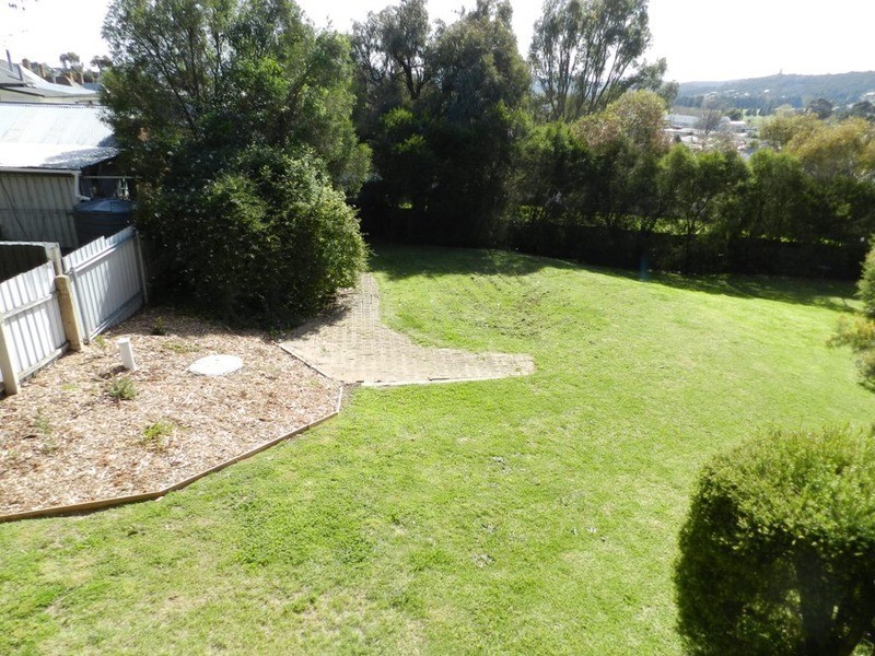 2/33 Ottiwell Street, Goulburn NSW 2580