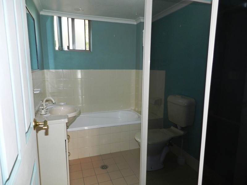 2/33 Ottiwell Street, Goulburn NSW 2580