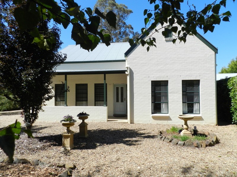 Keira-Lee Taralga Road, Laggan NSW 2583