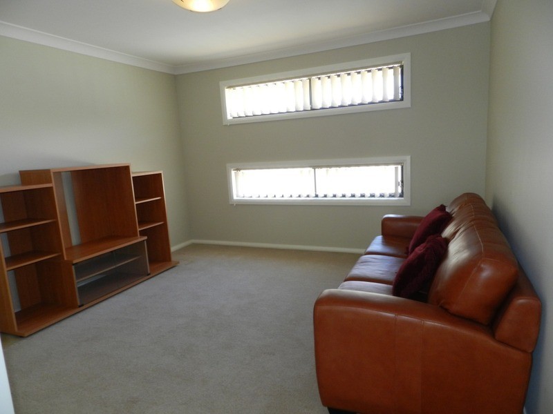 21  Wright Place, Goulburn NSW 2580