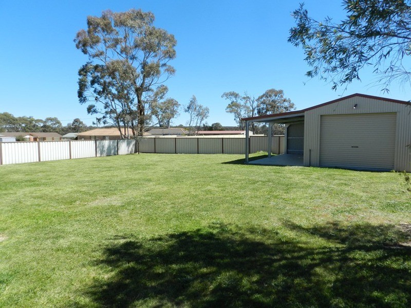 27 Loseby  Avenue, Marulan NSW 2579
